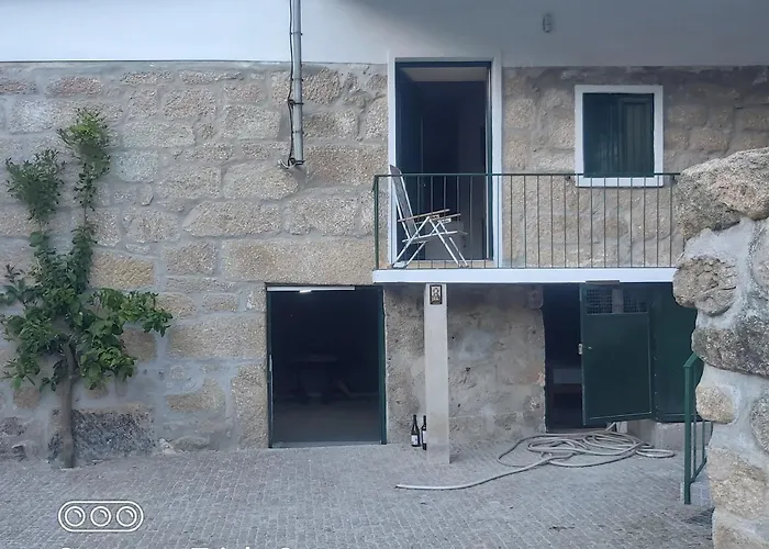 Casa Do Mateus * Santa Leocadia (Porto)